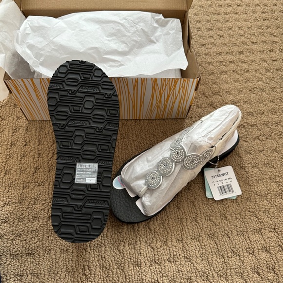 NWT Sz 8 Skechers Women's Meditation Stars & Sparkle Rhinestone Slingback Sandal - Picture 5 of 6